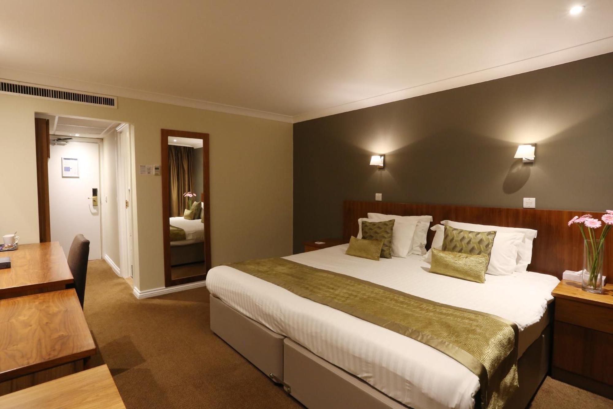 Stoke By Nayland Hotel, Golf & Spa Leavenheath Стая снимка